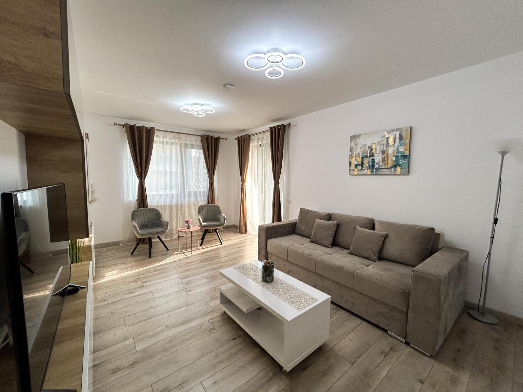 Mirandis Apartments - Comfort & Private Parking Near Coresi Mall Brașov Exterior foto