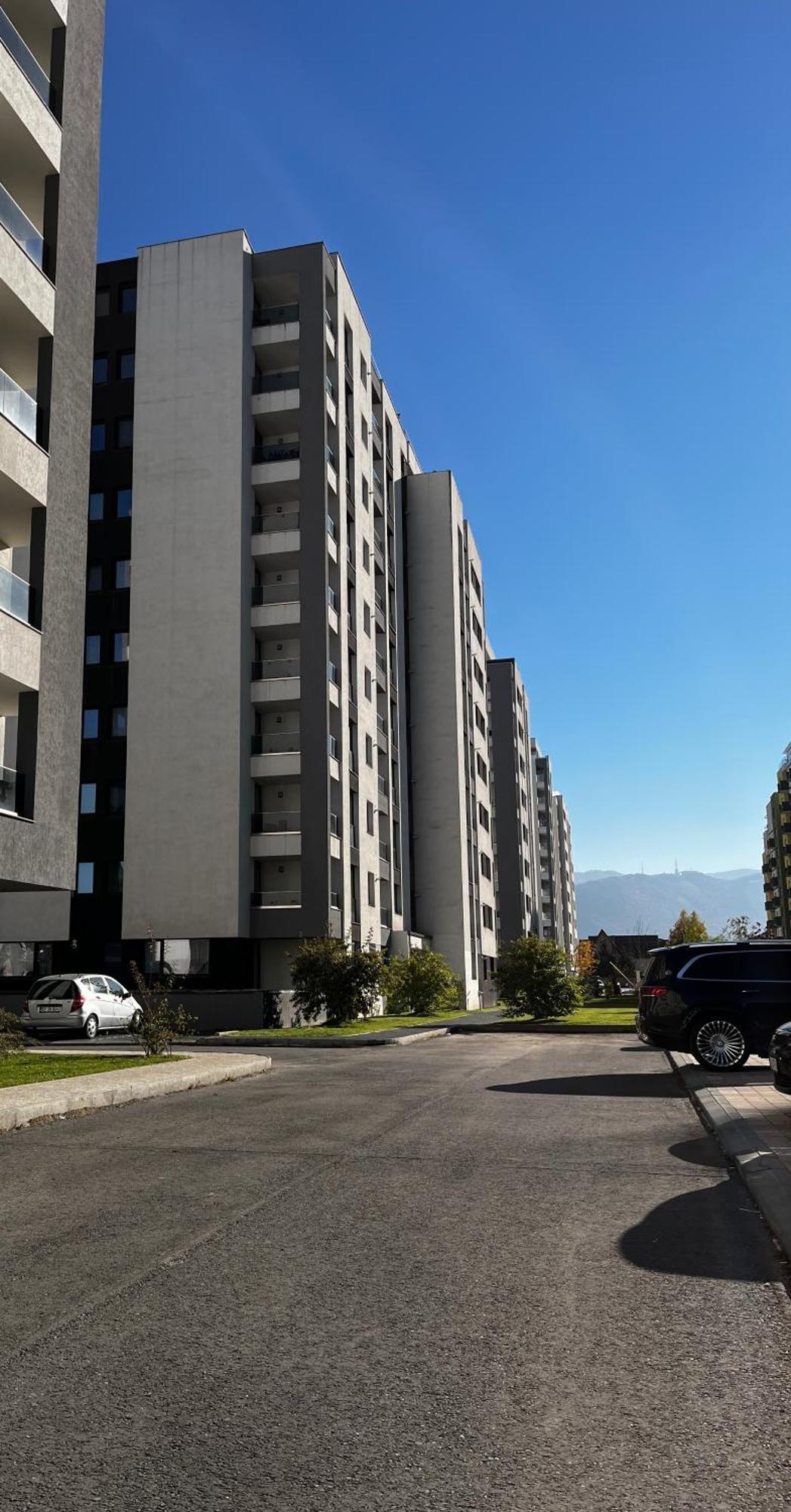 Mirandis Apartments - Comfort & Private Parking Near Coresi Mall Brașov Exterior foto