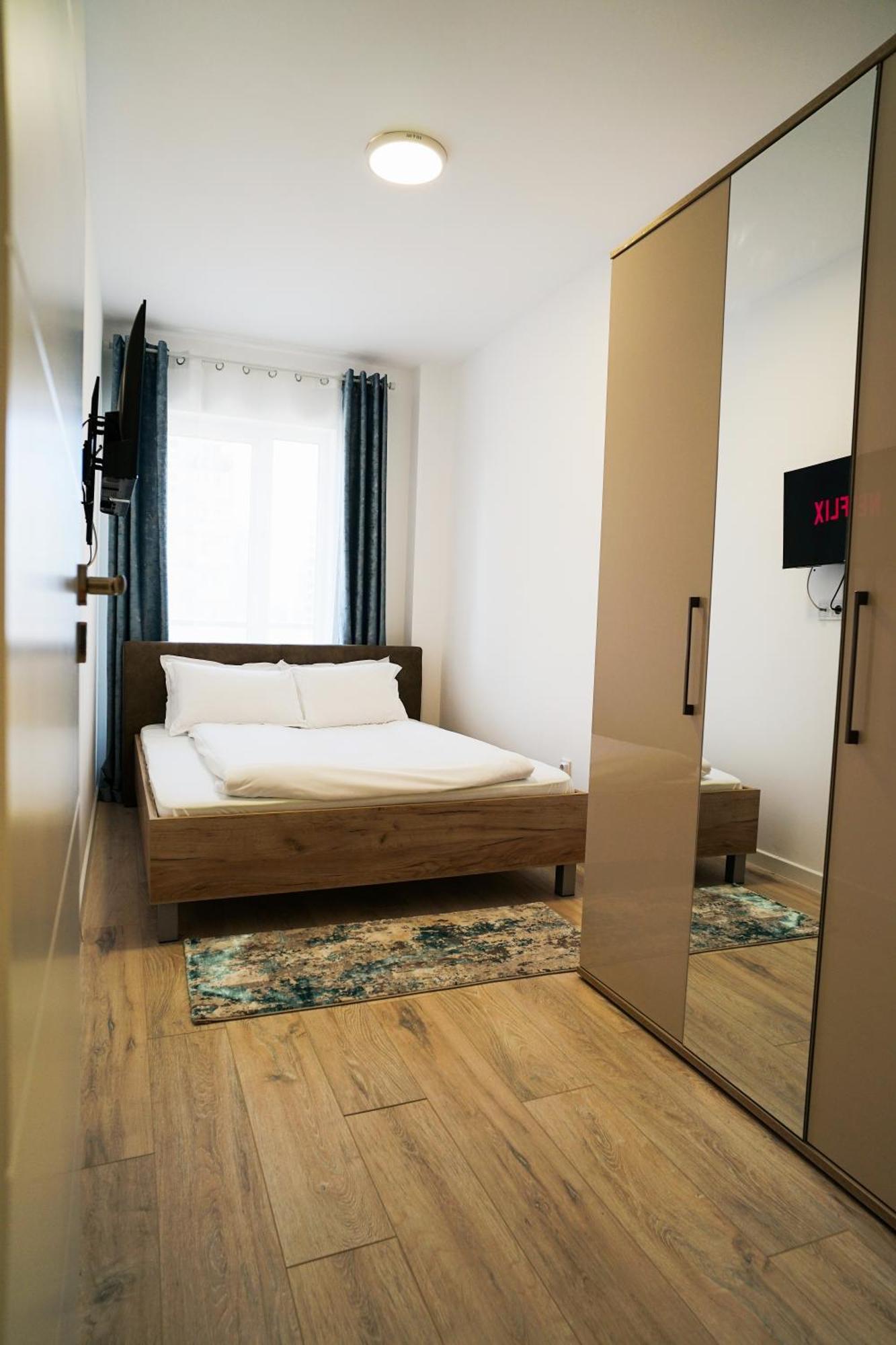 Mirandis Apartments - Comfort & Private Parking Near Coresi Mall Brașov Exterior foto
