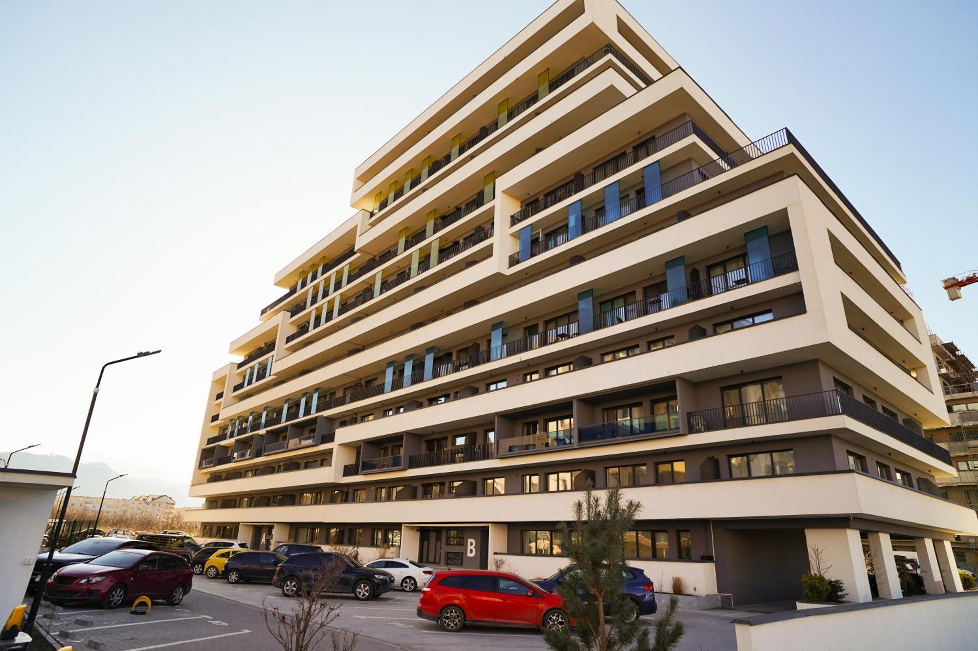 Mirandis Apartments - Comfort & Private Parking Near Coresi Mall Brașov Exterior foto