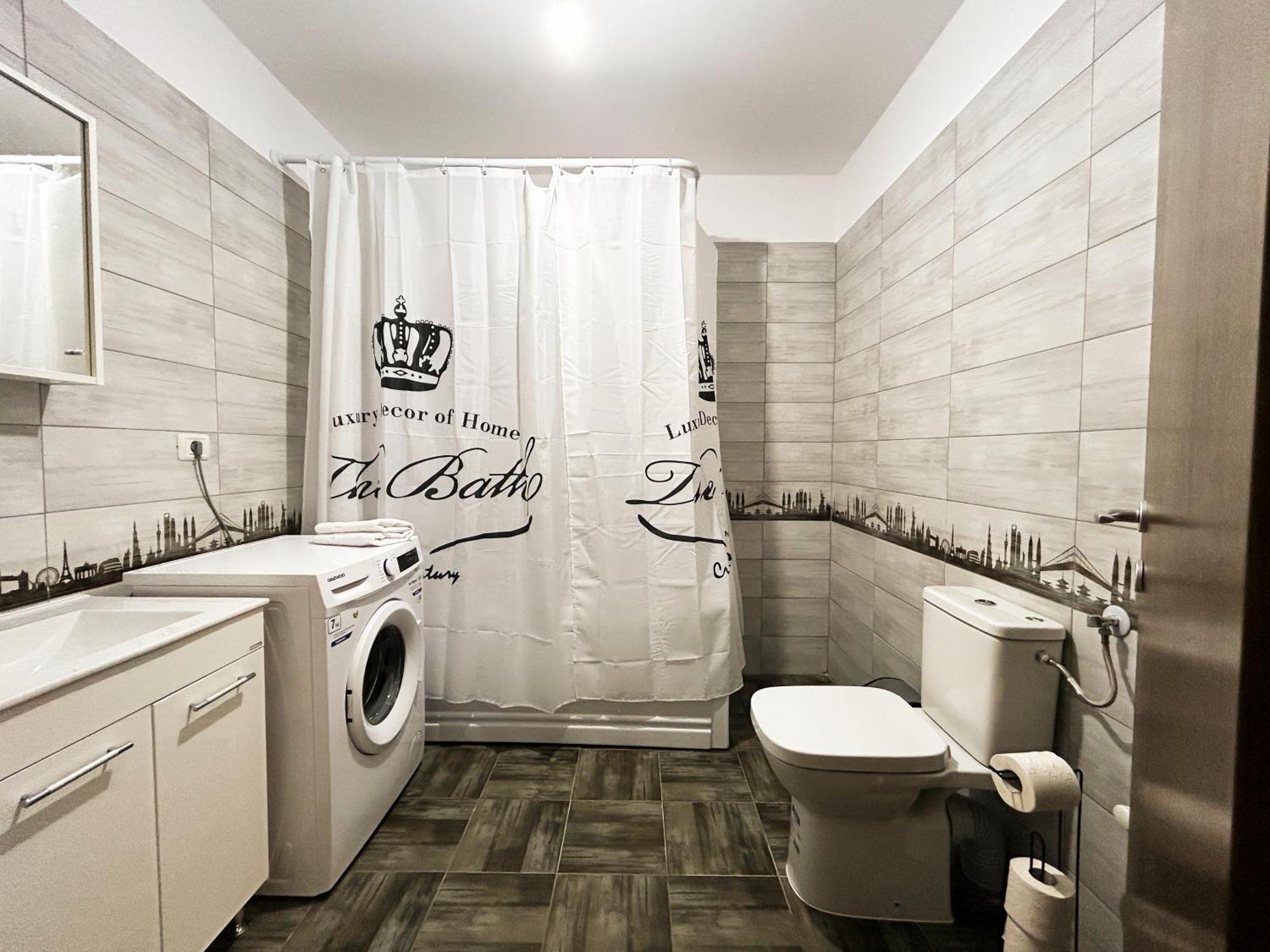 Mirandis Apartments - Comfort & Private Parking Near Coresi Mall Brașov Exterior foto